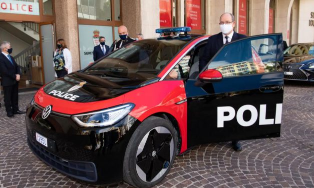 Police service signs up to energy transition