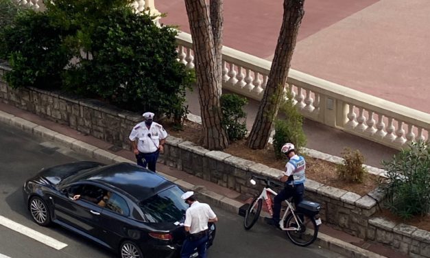 Monaco stops short of closing border this weekend