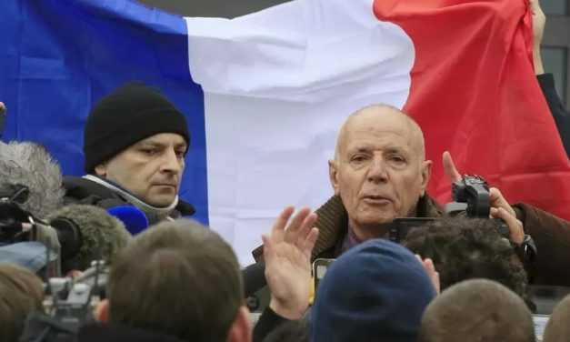 Retired French generals call for military coup if nothing is done