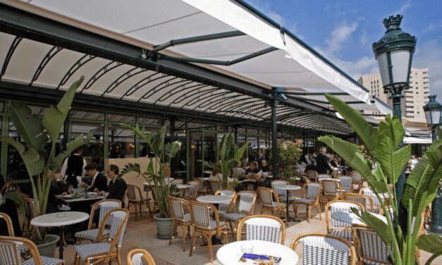Café de Paris to close for one year