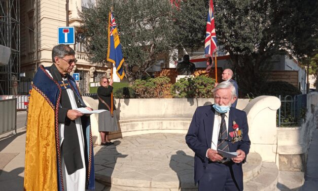 Anglican community commemorates Remembrance Day