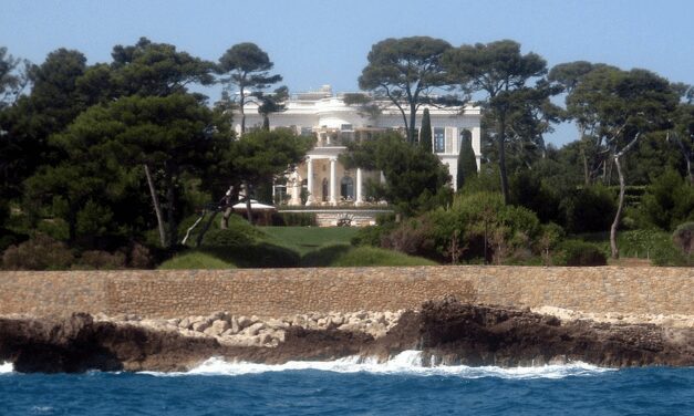 Abramovich’s Riviera assets still safe, for now