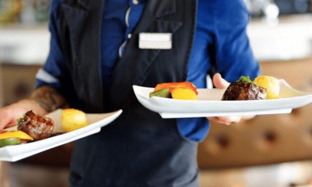 Hotel and restaurant workers consult on minimum wages