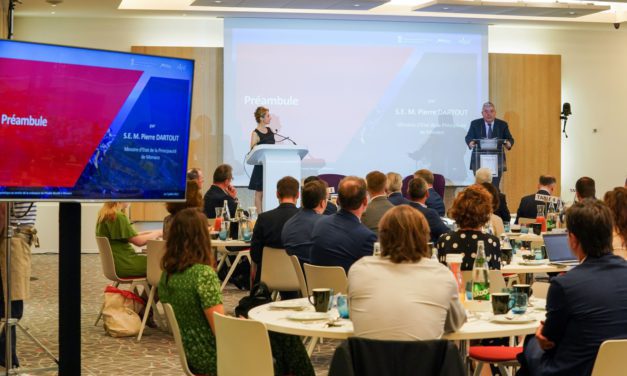 Working breakfast hears more about digitalisation and wealth