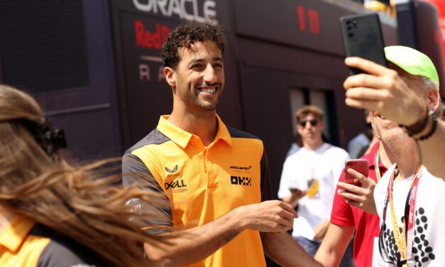 Daniel Ricciardo to leave McLaren one year early