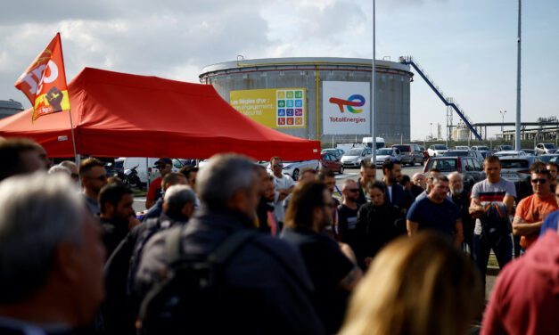 Time for talks is over, French minister says as petrol crisis drags on