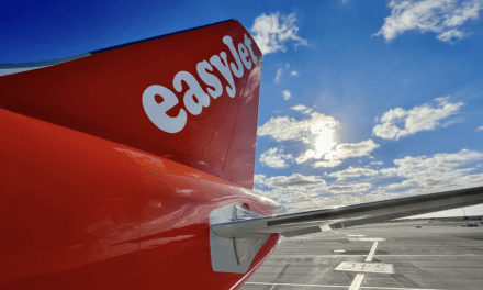 EasyJet-Passagiere mehr als drei Stunden an Bord eines Pariser Fluges festgehalten