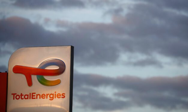 French energy firms agree tariff to help small businesses