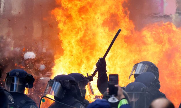 Protesters and Macron dig in for long war over pensions