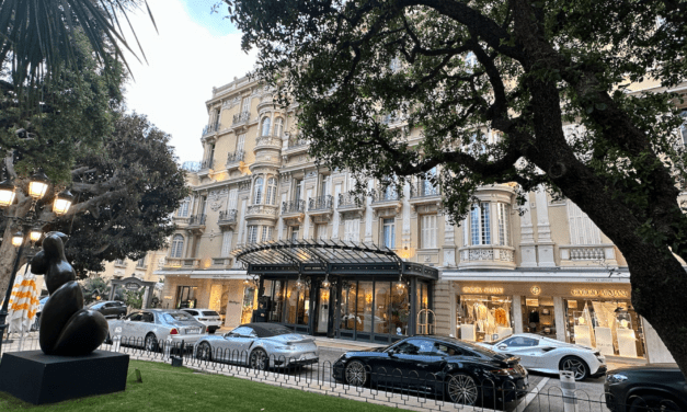 Räuber eines Luxushotels entkommen in Monaco einer Gefängnisstrafe