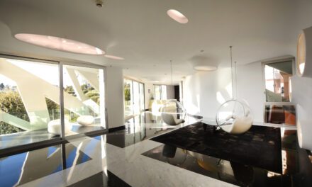 RENT : SIMONA – 268 SQM – €36.5K + €3.3k charges / MONTH