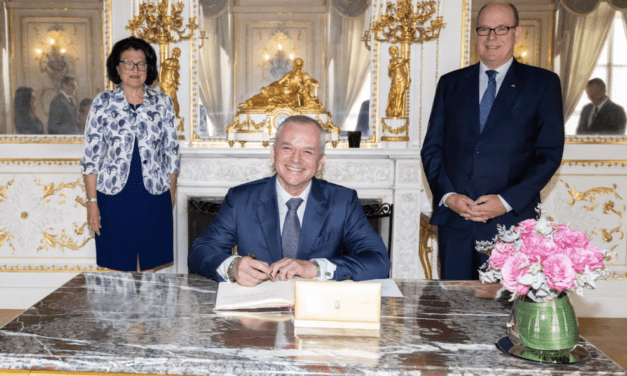 Neuer Direktor des Kabinetts des Fürsten vereidigt