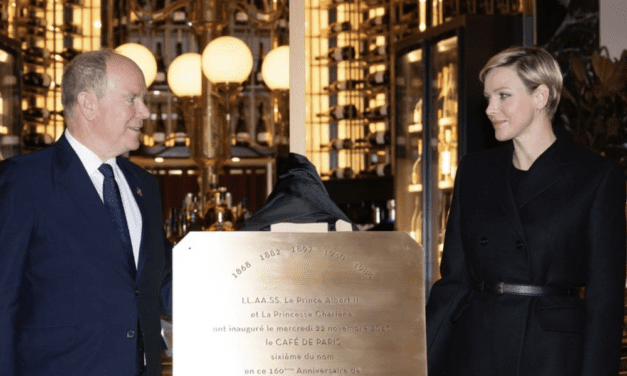 Café de Paris officially inaugurated