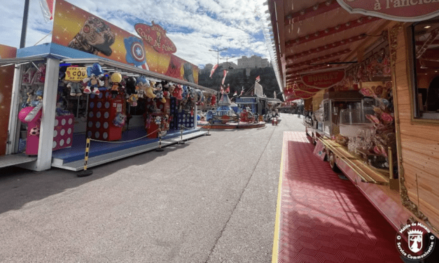 Funfair reopens after temporary closure due to high winds
