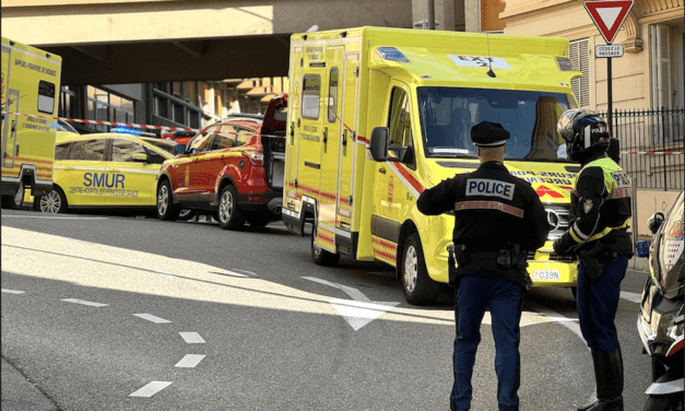 Collège Charles III evacuated after chemical spill