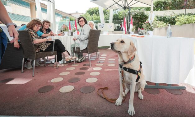 Centre Rainier III introduces its first canine therapy assistant
