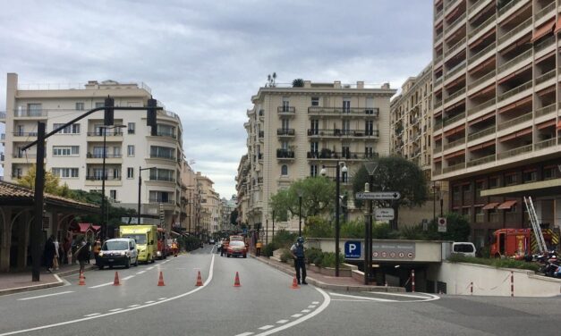Gas leak shuts down Boulevard des Moulins for over an hour