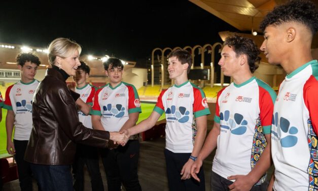 Princess Charlène inspires U16 rugby team ahead of Dubai7s