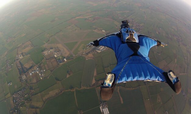 Wingsuit flyers take on extreme skydive over Monaco