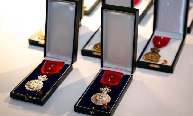 Medal presentations highlight National Day celebrations