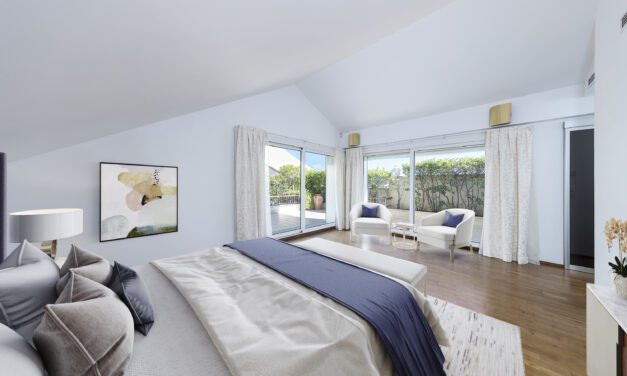 Rent: Penthouse Terrasses du Port – 759 sqm – €60k / month