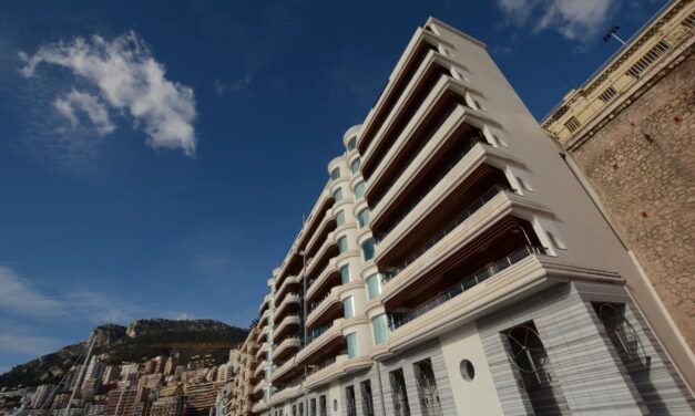 RENT: QUAI KENNEDY Duplex Penthouse – 424 SQM – €78K / MONTH