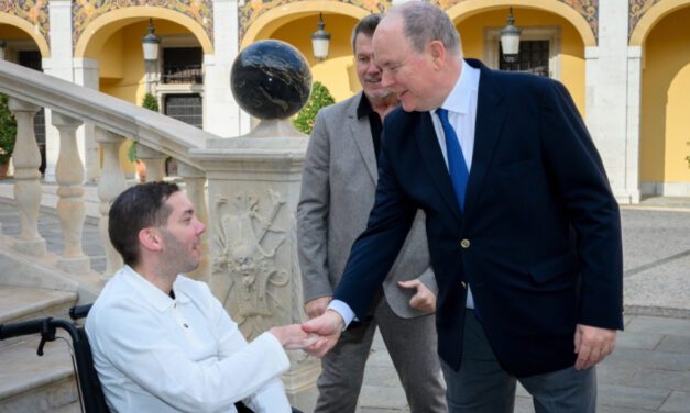 HSH Prince Albert II supports extreme triathlete and paraplegic athlete in polar expedition