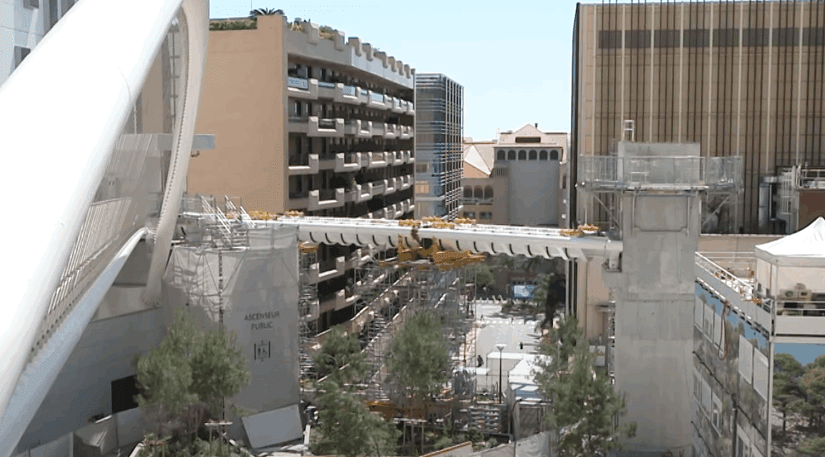 The Fontvieille footbridge is in place after major overnight operation