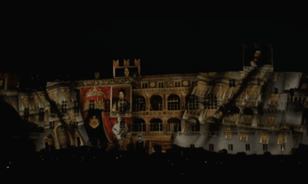 Palace lights up in spectacular Grimaldi history show