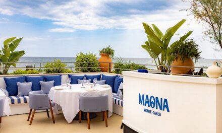 Maona reopens with Greek glamour and seaside celebrations