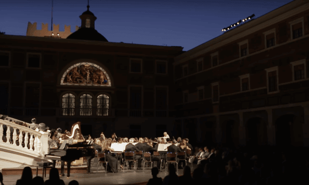 Music under the stars as Palace courtyard concerts return