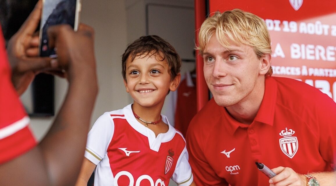 AS Monaco fans mob star striker Mika Biereth at summer village
