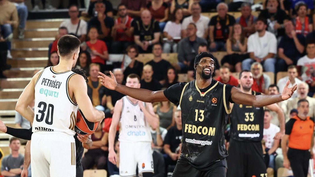 Roca Team roar back With dominant win to launch European campaign
