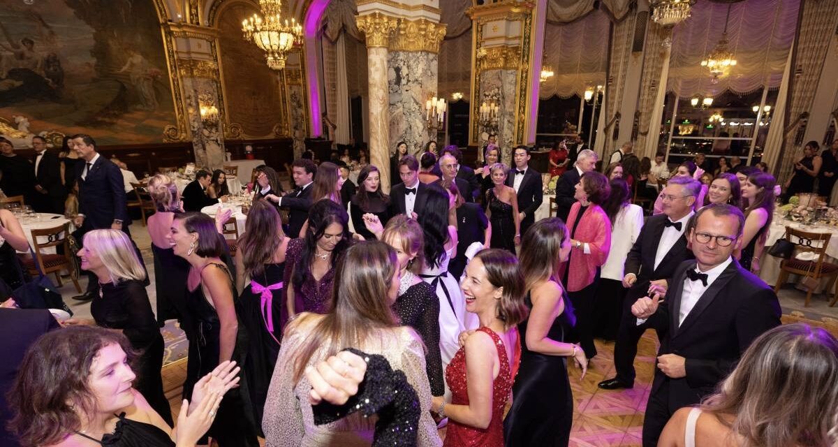 Monaco glows pink as Princess Charlène leads breast cancer gala