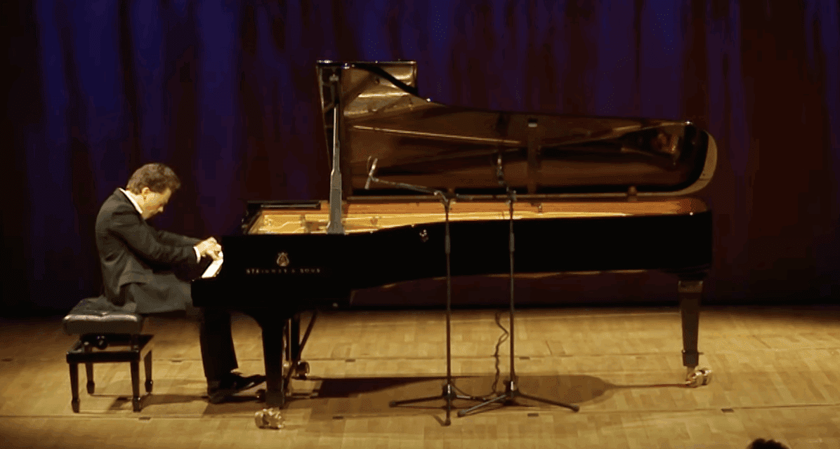 Rising Piano Virtuoso Dazzles Salle Garnier
