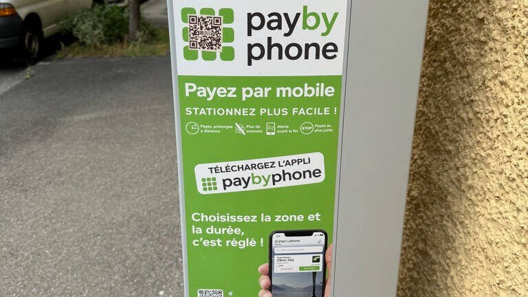 Warning issued after fraudulent QR code stickers found on Monaco parking meters