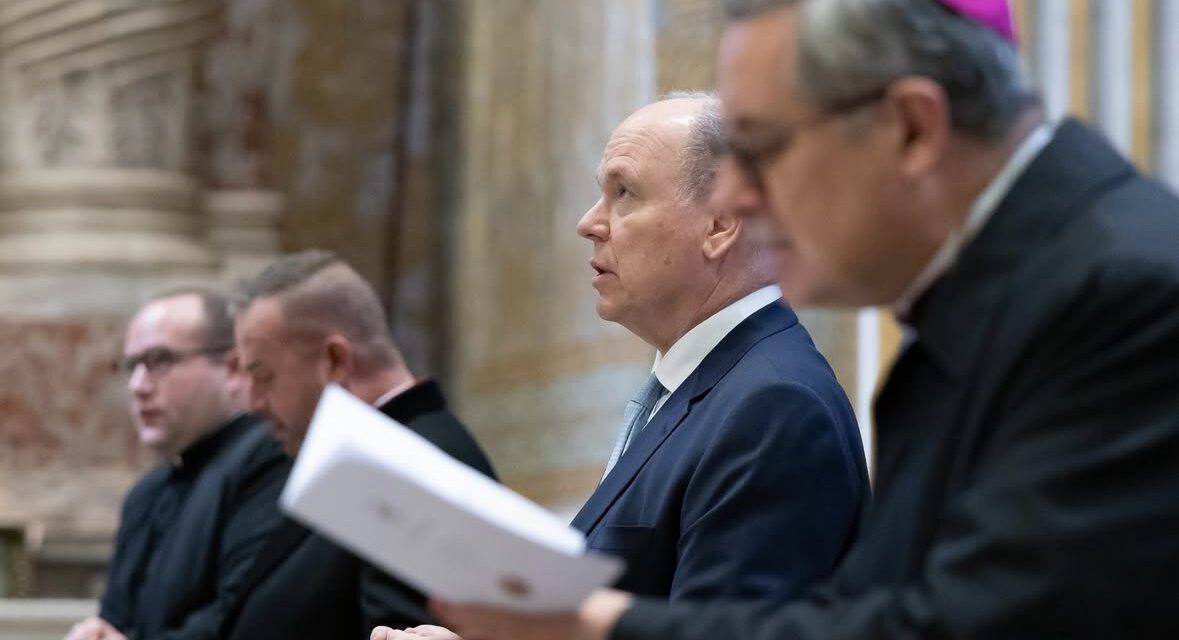 HSH Prince Albert II joins Monegasque pilgrims for historic Holy Door crossing in Rome