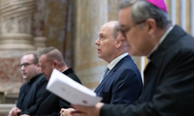 HSH Prince Albert II joins Monegasque pilgrims for historic Holy Door crossing in Rome