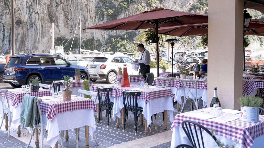 Fontvieille restaurant fire prompts precautionary evacuation of dialysis centre