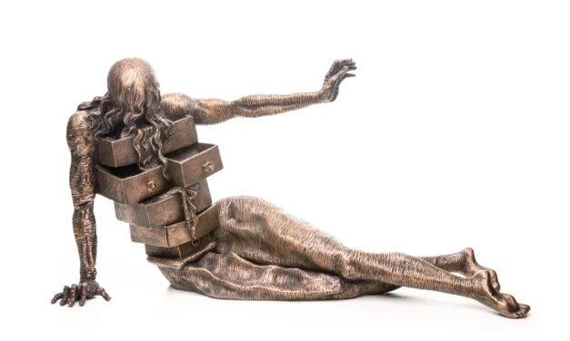 Salvador Dalí brings surreal spectacle to Mareterra