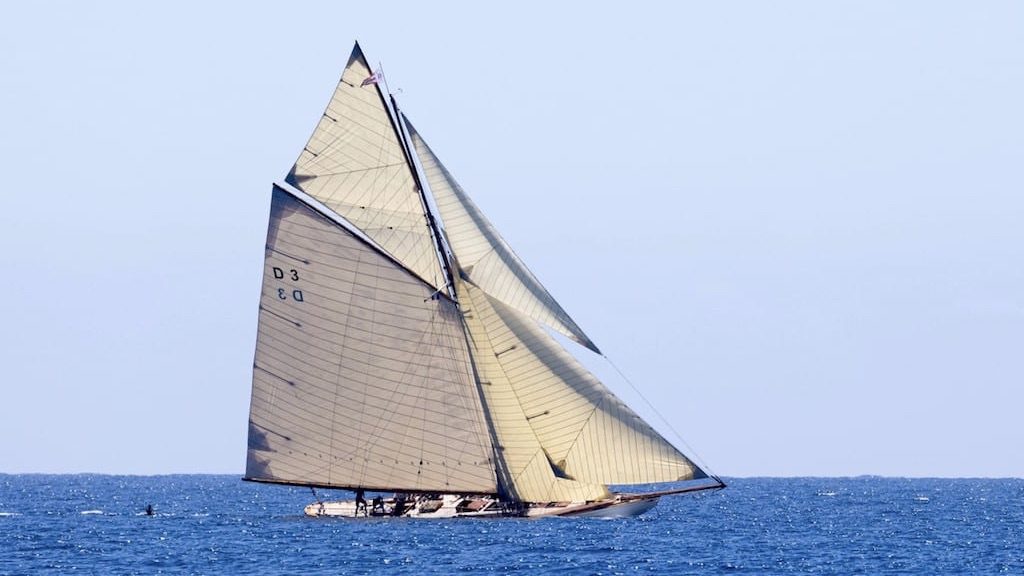 Tuiga receives new mast as Monaco’s historic yacht undergoes major refit