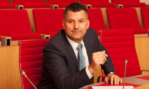 Thomas Brezzo re-elected as Monaco National Council President amid internal dissent and early clashes