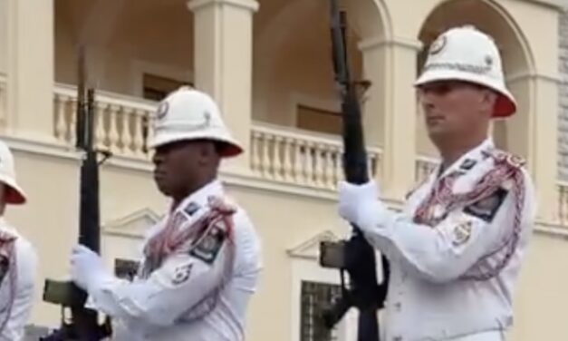 Monaco’s carabiniers switch to summer uniform in time-honoured seasonal tradition