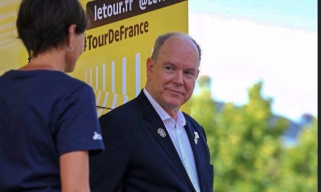 Prince Albert II joins Tour de France celebrations