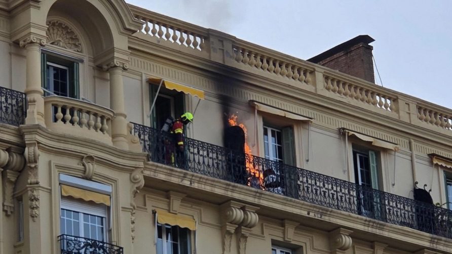 Monaco Firefighters respond to dramatic blaze