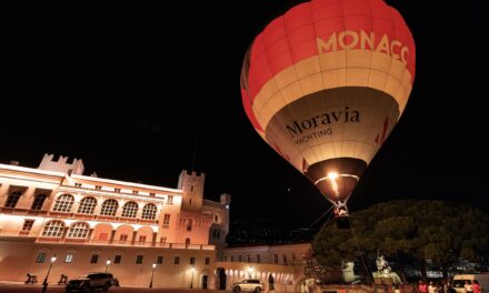 Monaco’s red-and-white balloon fills Palace Square, with a coast-to-coast US flight next