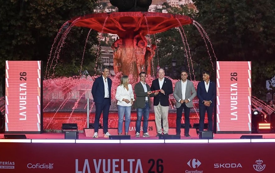 Prince Albert II joins Vuelta finale in Granada