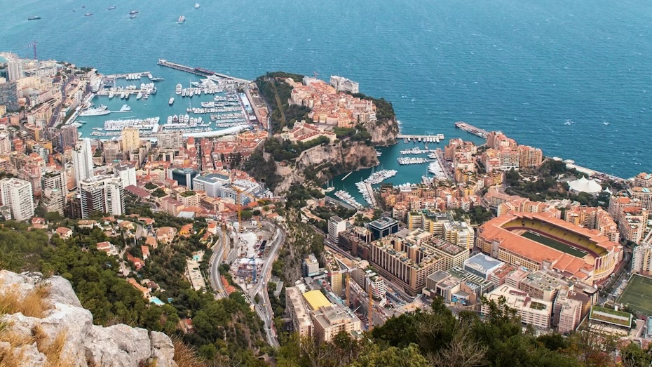 Monaco’s economy expands 4.2% in jobs even as overall revenue dips in first half of 2026