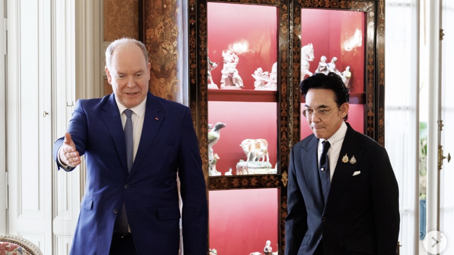 Prince Albert II receives six new ambassadors at Monaco palace
